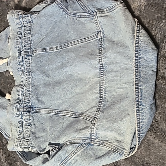 Guess Jacket, Ripped Style - Picture 3 of 5